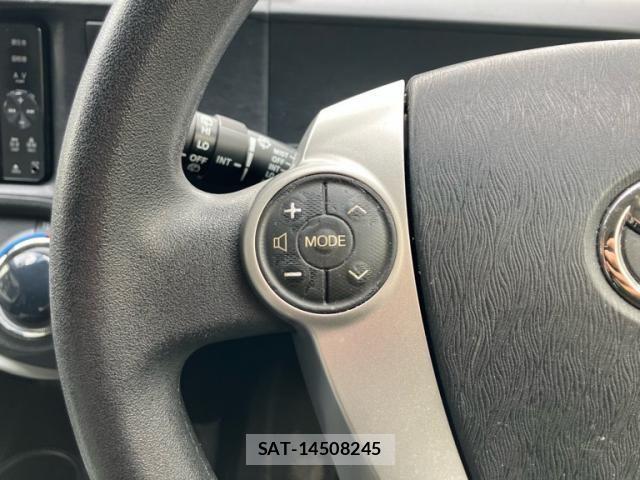 Toyota AQUA 2012-03 8658014-16