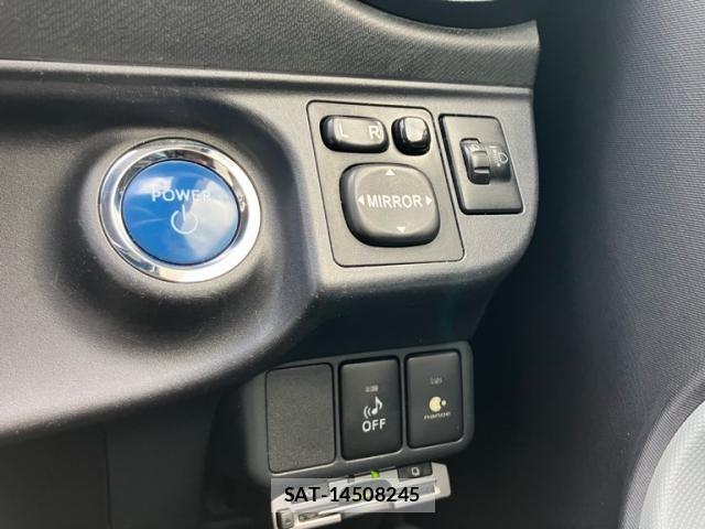Toyota AQUA 2012-03 8658014-18
