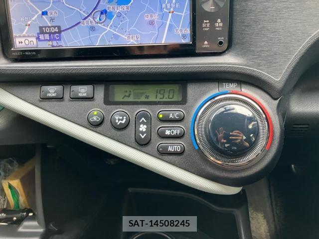Toyota AQUA 2012-03 8658014-22