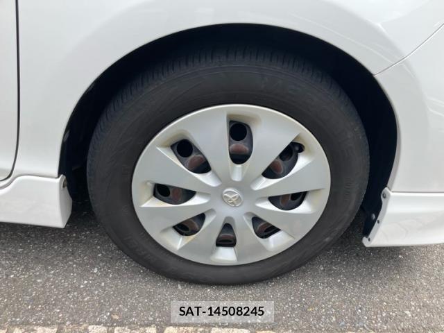 Toyota AQUA 2012-03 8658014-3