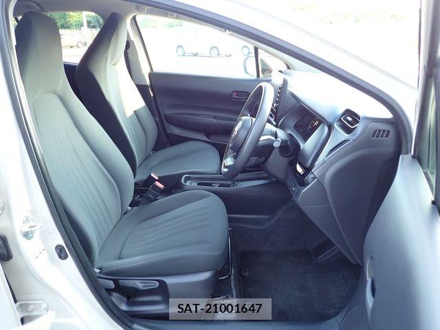 Toyota AQUA 2023-09 8657971-14