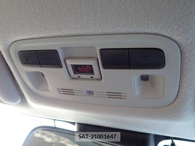 Toyota AQUA 2023-09 8657971-21
