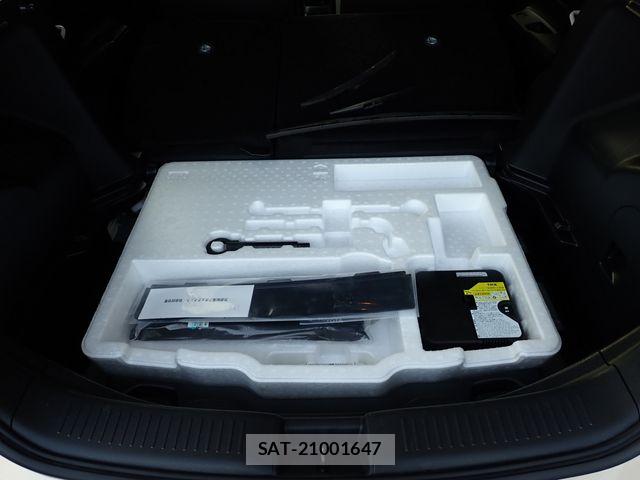 Toyota AQUA 2023-09 8657971-25