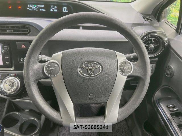 Toyota AQUA 2016-03 8657978-10