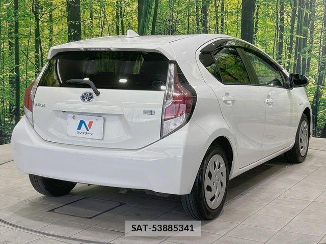Toyota AQUA 2016-03 8657978-16