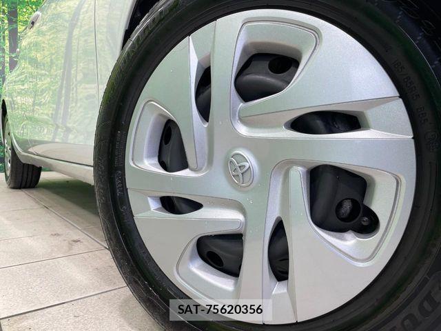 Toyota AQUA 2023-08 8657969-12