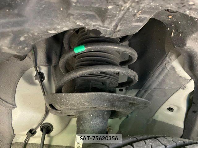 Toyota AQUA 2023-08 8657969-19