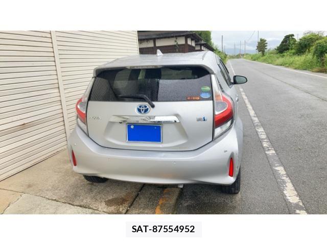 Toyota AQUA 2019-05 8657989-9
