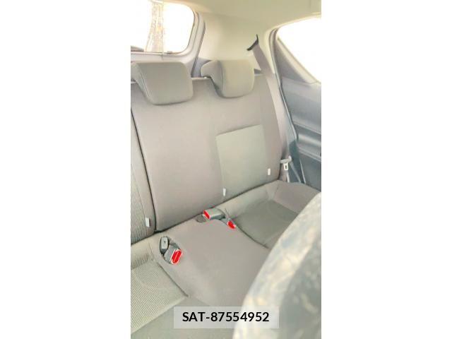 Toyota AQUA 2019-05 8657989-15