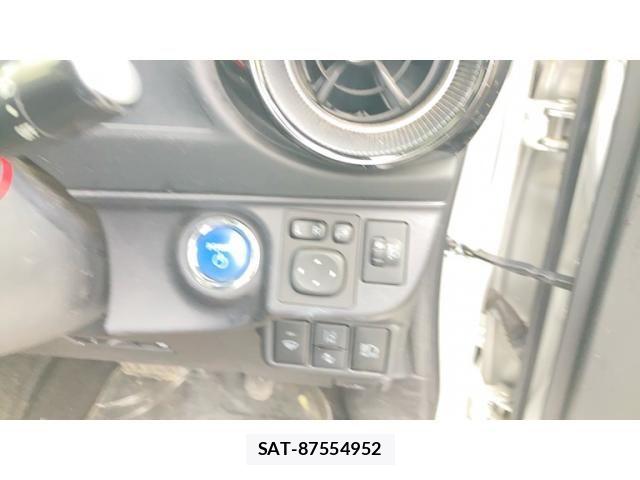 Toyota AQUA 2019-05 8657989-17