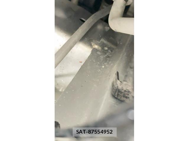 Toyota AQUA 2019-05 8657989-21