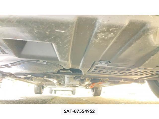 Toyota AQUA 2019-05 8657989-3
