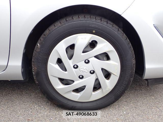 Toyota AQUA 2018-11 8665796-19
