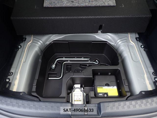 Toyota AQUA 2018-11 8665796-22