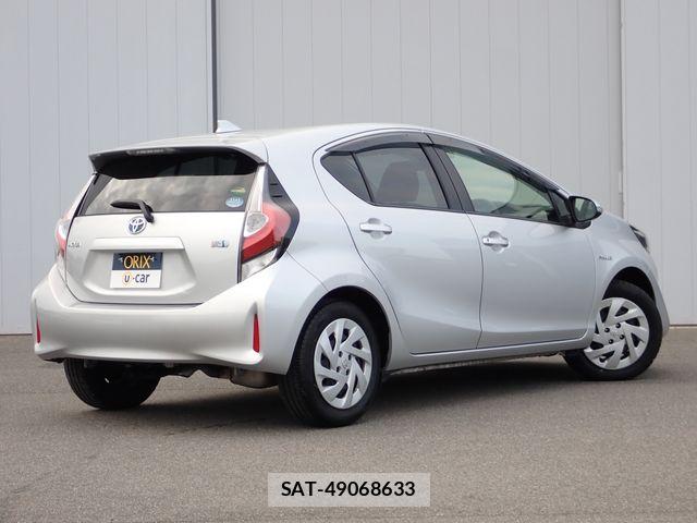 Toyota AQUA 2018-11 8665796-2