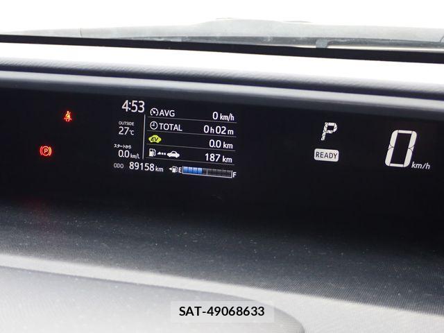 Toyota AQUA 2018-11 8665796-5