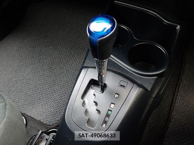 Toyota AQUA 2018-11 8665796-8