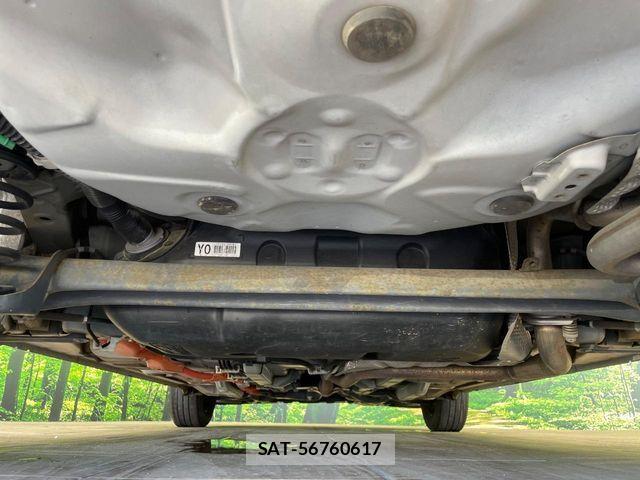 Toyota AQUA 2016-09 8657996-18
