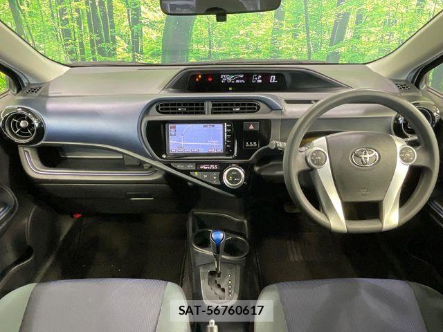 Toyota AQUA 2016-09 8657996-1