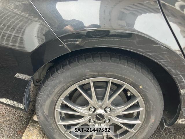 Toyota AQUA 2019-12 8657983-4