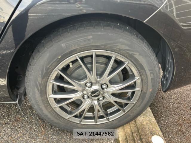 Toyota AQUA 2019-12 8657983-7