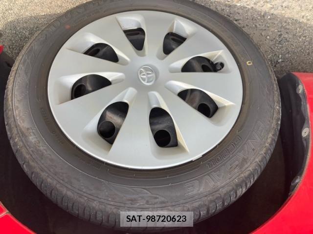 Toyota AQUA 2013-09 8658025-4
