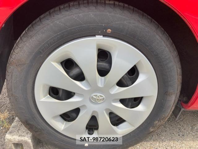 Toyota AQUA 2013-09 8658025-5
