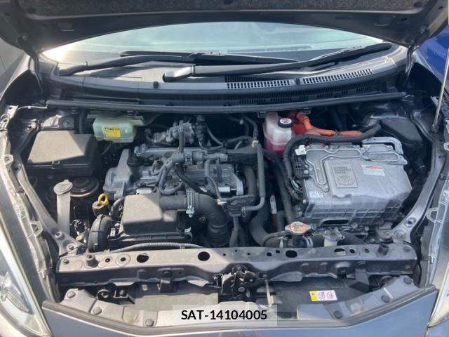 Toyota AQUA 2017-09 8658005-12