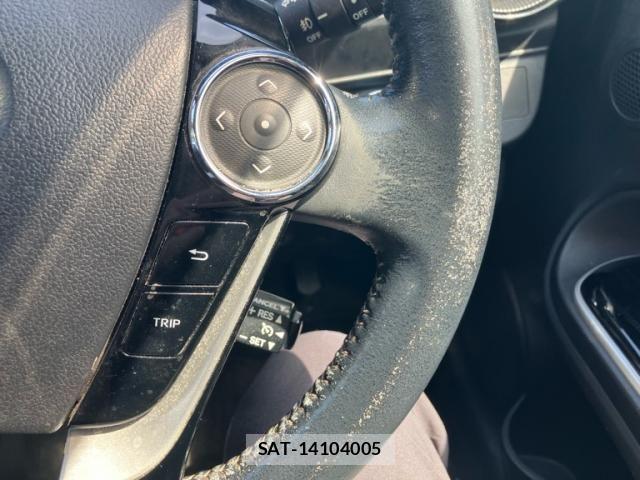 Toyota AQUA 2017-09 8658005-18