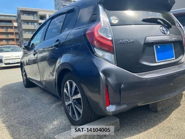 Toyota AQUA 2017-09 8658005-3