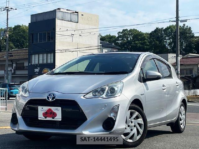 Toyota AQUA 2015-09 8665802-0