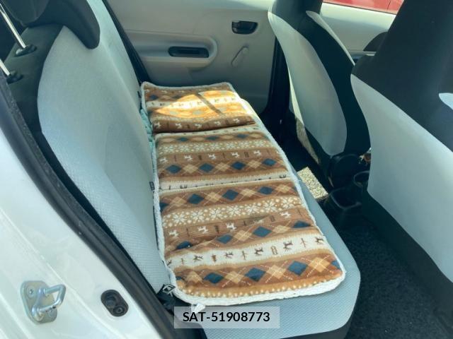 Toyota AQUA 2013-09 8658024-13