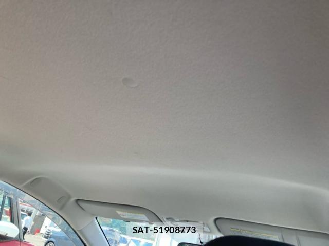 Toyota AQUA 2013-09 8658024-14