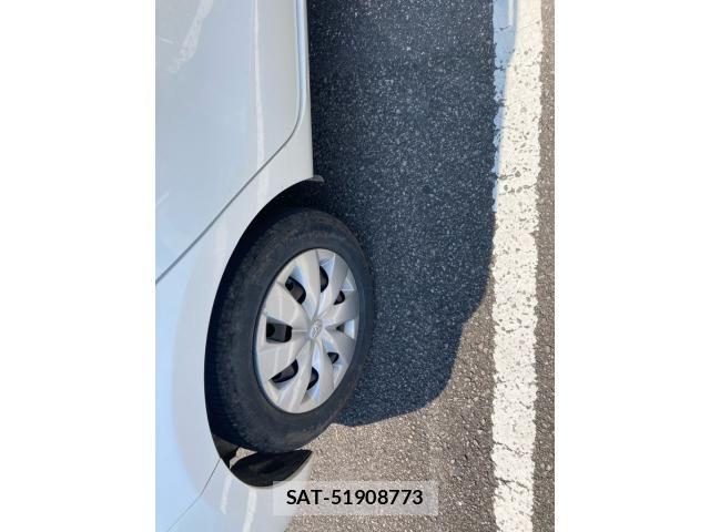 Toyota AQUA 2013-09 8658024-5
