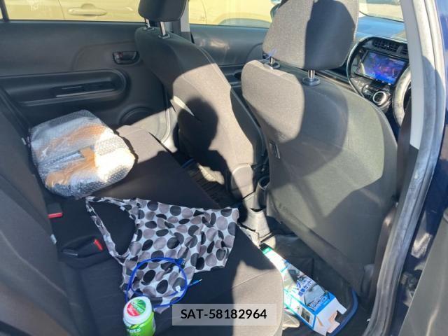 Toyota AQUA 2019-09 8657981-13