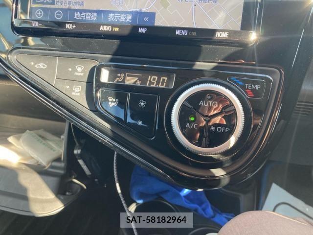 Toyota AQUA 2019-09 8657981-24