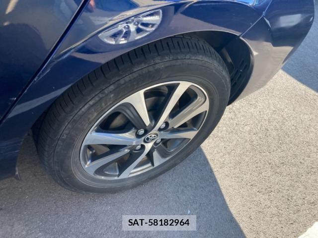 Toyota AQUA 2019-09 8657981-3
