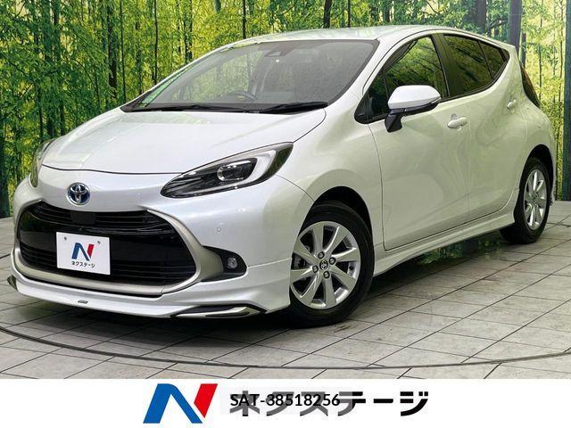 Toyota AQUA 2021-10 8657966-0