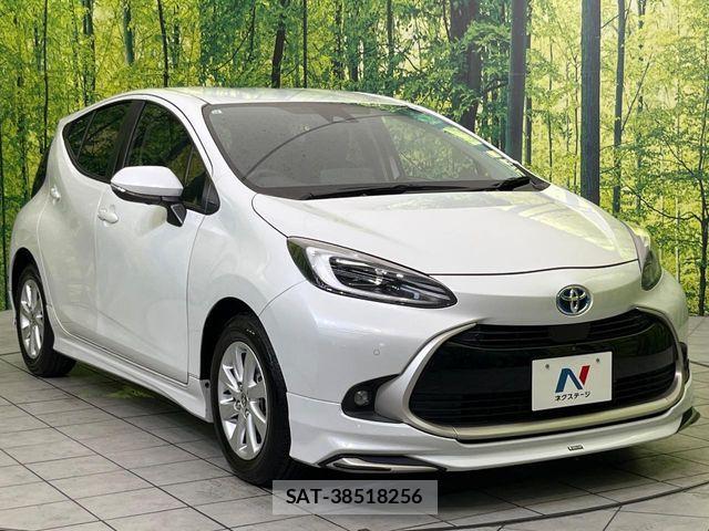 Toyota AQUA 2021-10 8657966-15