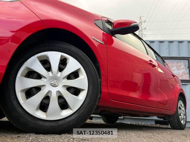 Toyota AQUA 2014-02 8658009-17
