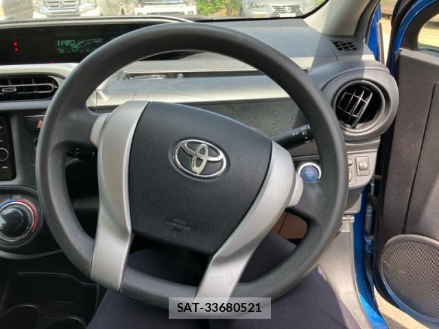Toyota AQUA 2013-09 8658023-14