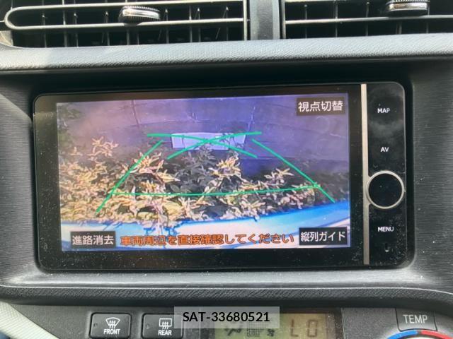 Toyota AQUA 2013-09 8658023-19