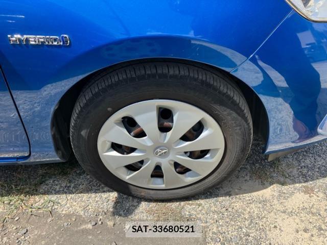 Toyota AQUA 2013-09 8658023-4
