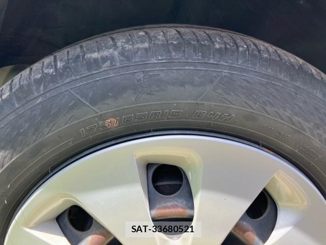 Toyota AQUA 2013-09 8658023-8