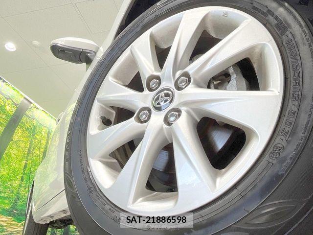 Toyota AQUA 2023-03 8657964-12