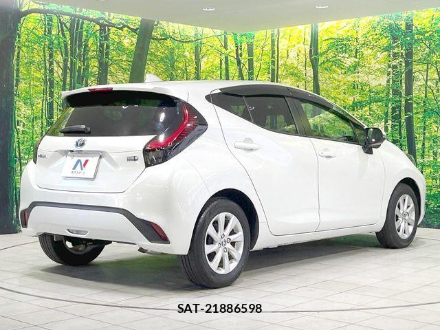 Toyota AQUA 2023-03 8657964-16
