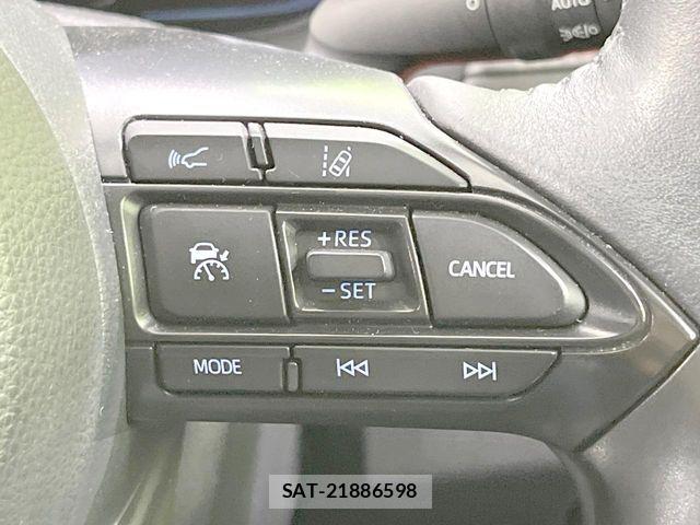 Toyota AQUA 2023-03 8657964-5