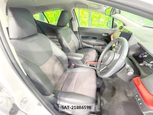 Toyota AQUA 2023-03 8657964-7