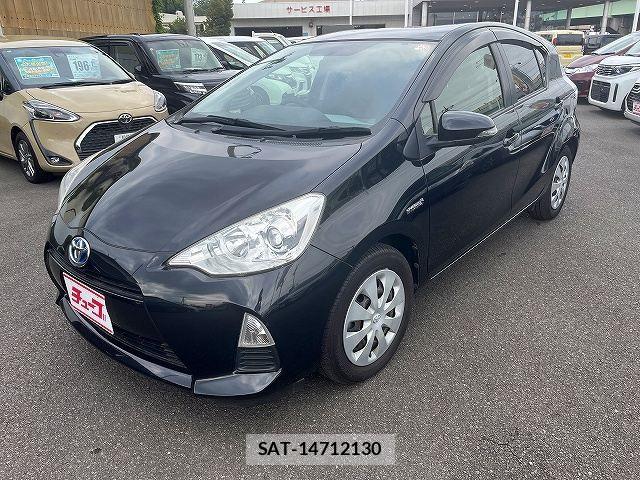 Toyota AQUA 2013-07 8657992-0