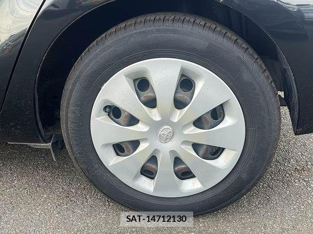 Toyota AQUA 2013-07 8657992-25